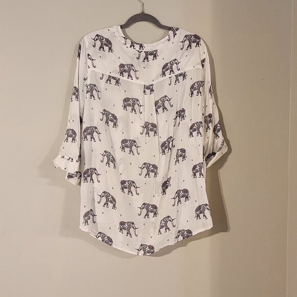Torrid women 3 / 3X Harper Challis Elephant Print top blouse shirt - Picture 10 of 12